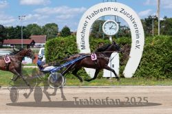 Dateiname=20250723_r03_126_R03_0205.jpg
Dateigröße=353KB
Abmessungen: 1000x667
hinzugefügt am: 23. Juli 2025 20250723_r03_126_R03_0205.jpg