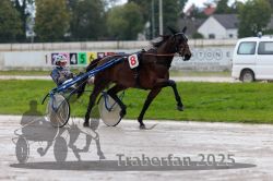 Dateiname=20250914_qu2_036_QU2_0044.jpg
Dateigröße=268KB
Abmessungen: 1000x667
hinzugefügt am: 15. September 2025 20250914_qu2_036_QU2_0044.jpg