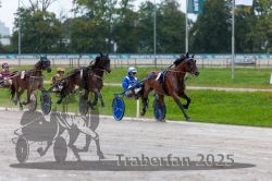 Dateiname=20250914_qu3_038_QU3_0045.jpg
Dateigröße=313KB
Abmessungen: 1000x667
hinzugefügt am: 15. September 2025 20250914_qu3_038_QU3_0045.jpg