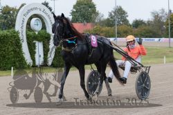 Dateiname=20251009_r02_175_R02_0640.jpg
Dateigröße=308KB
Abmessungen: 1000x667
hinzugefügt am: 09. Oktober 2025 20251009_r02_175_R02_0640.jpg