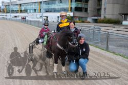 Dateiname=20251026_mt_081_MTT_0340.jpg
Dateigröße=349KB
Abmessungen: 1000x667
hinzugefügt am: 27. Oktober 2025 20251026_mt_081_MTT_0340.jpg