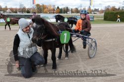 Dateiname=20251026_mt_092_MTT_0381.jpg
Dateigröße=312KB
Abmessungen: 1000x667
hinzugefügt am: 27. Oktober 2025 20251026_mt_092_MTT_0381.jpg