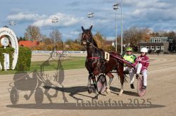 Dateiname=20251026_r01_103_R01_0339.jpg
Dateigröße=341KB
Abmessungen: 1000x667
hinzugefügt am: 27. Oktober 2025 20251026_r01_103_R01_0339.jpg